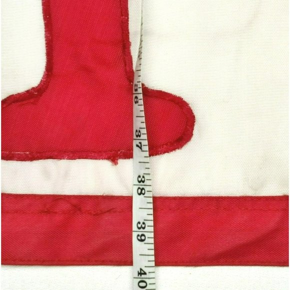 Vintage JOY Red and White 28x40 Holiday Flag Christmas Wreath Shiny Gold Bow - Picture 4 of 14